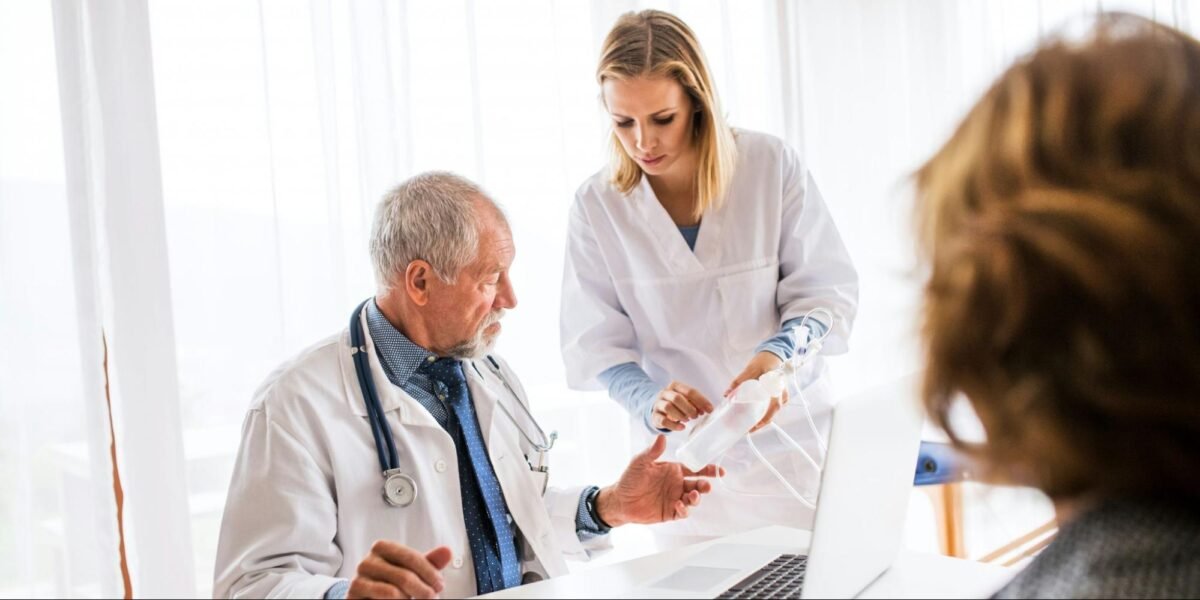 Dr. Vijay Naik of Survivors Exam Prep Garners 5-Star Praise for USMLE Study Books