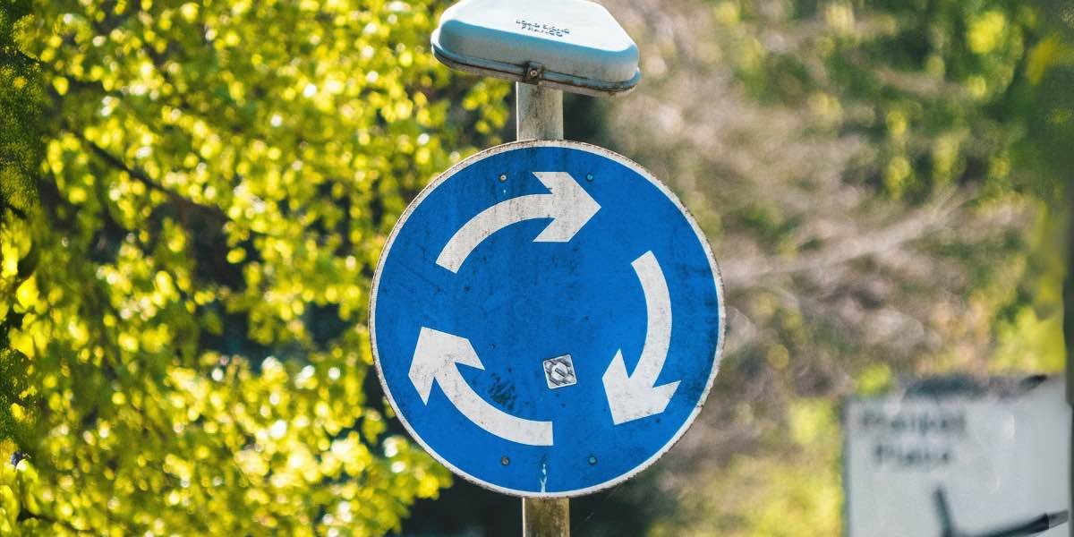 How Are Industries Adapting to the Circular Economy Model?