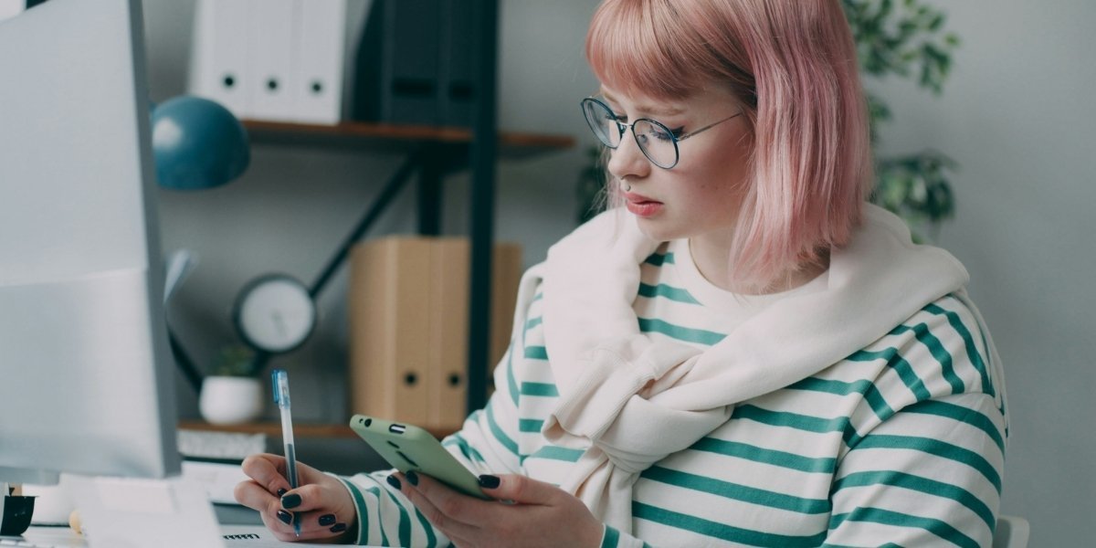 How Browsing and Apps Collect Data Passively