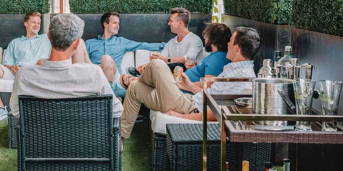 Bridging Social Capital to Expand Market Networks