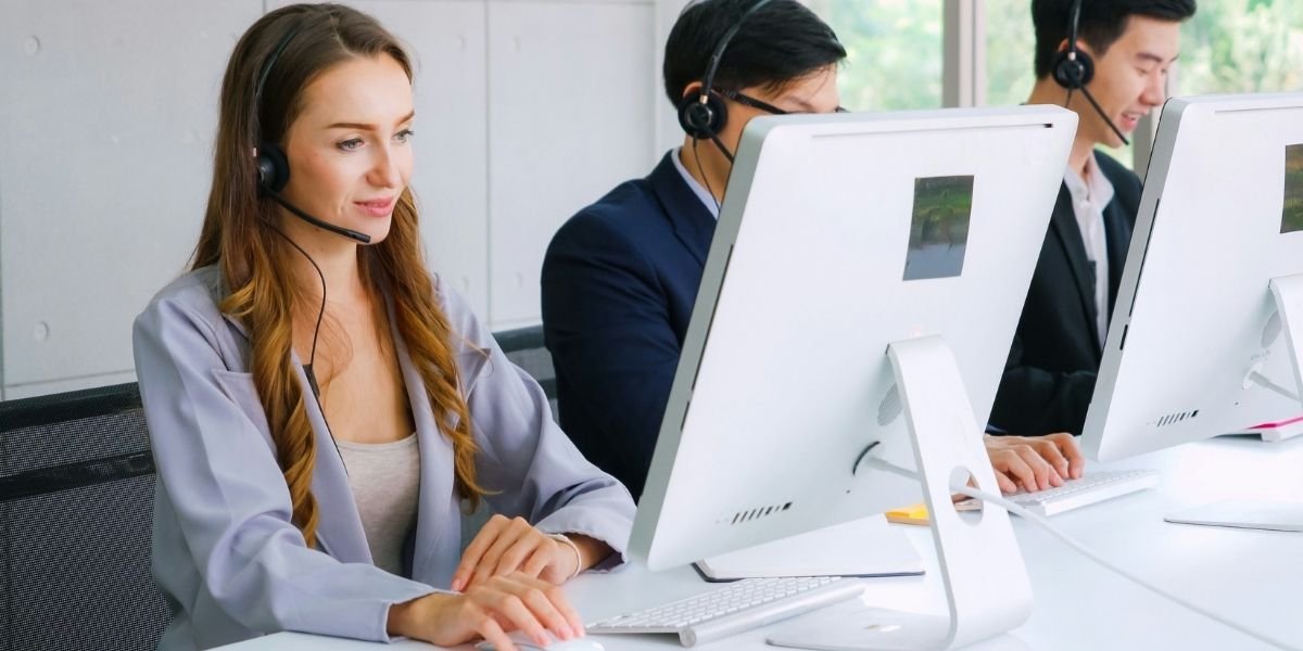 How AI Chatbots Are Replacing Call Center Agents Across the U.S.