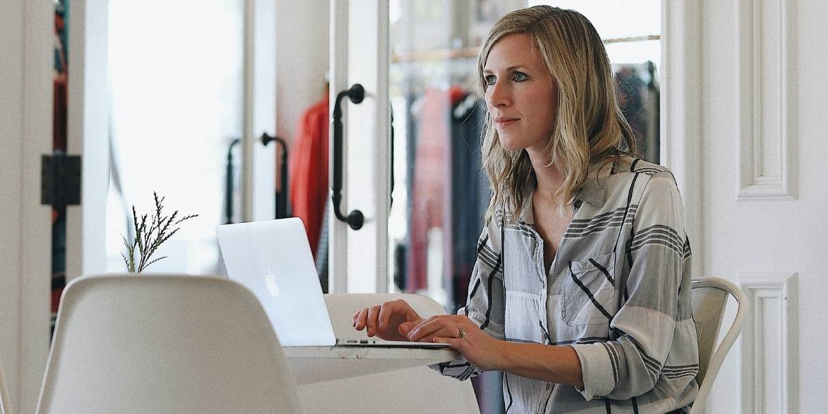 Global Oil Crisis Sparks IEA's Call for Remote Work to Curb Energy Demand