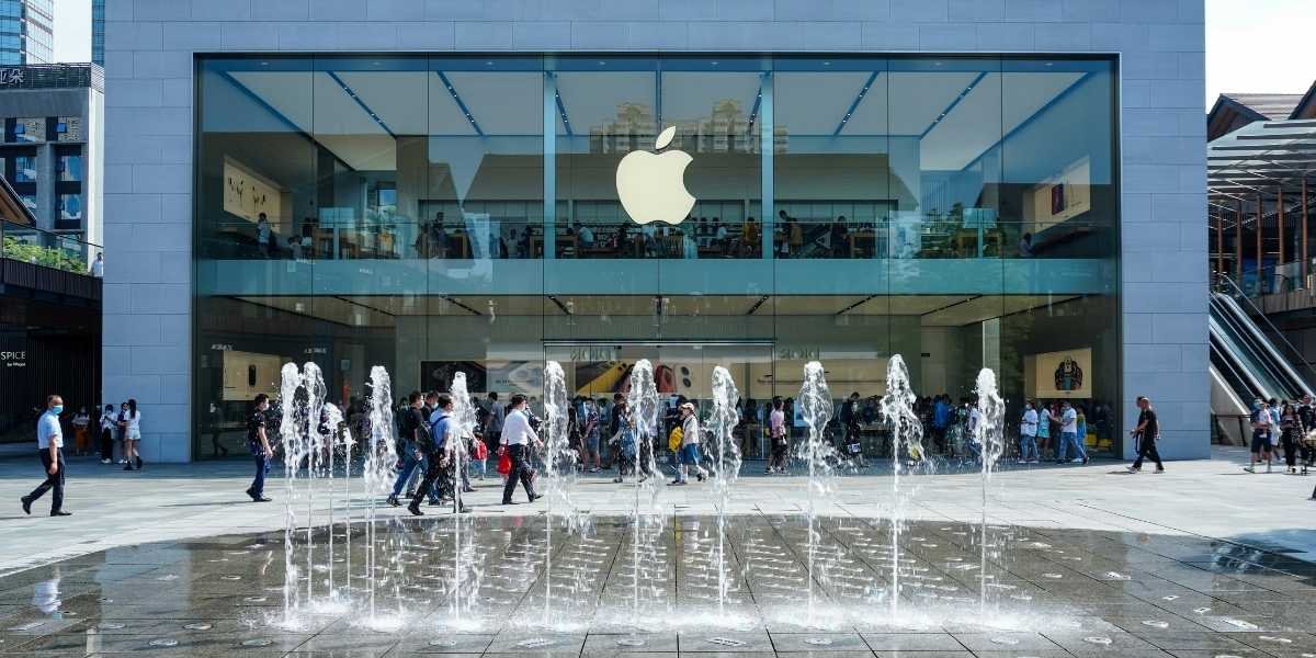 Apple Closes Select U.S. Stores in Targeted Retail Pullback