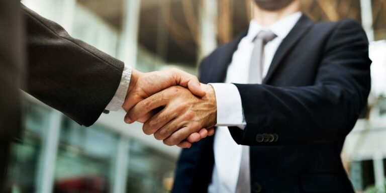 Transportation Secretary Signals Potential for New U.S. Airline Mergers