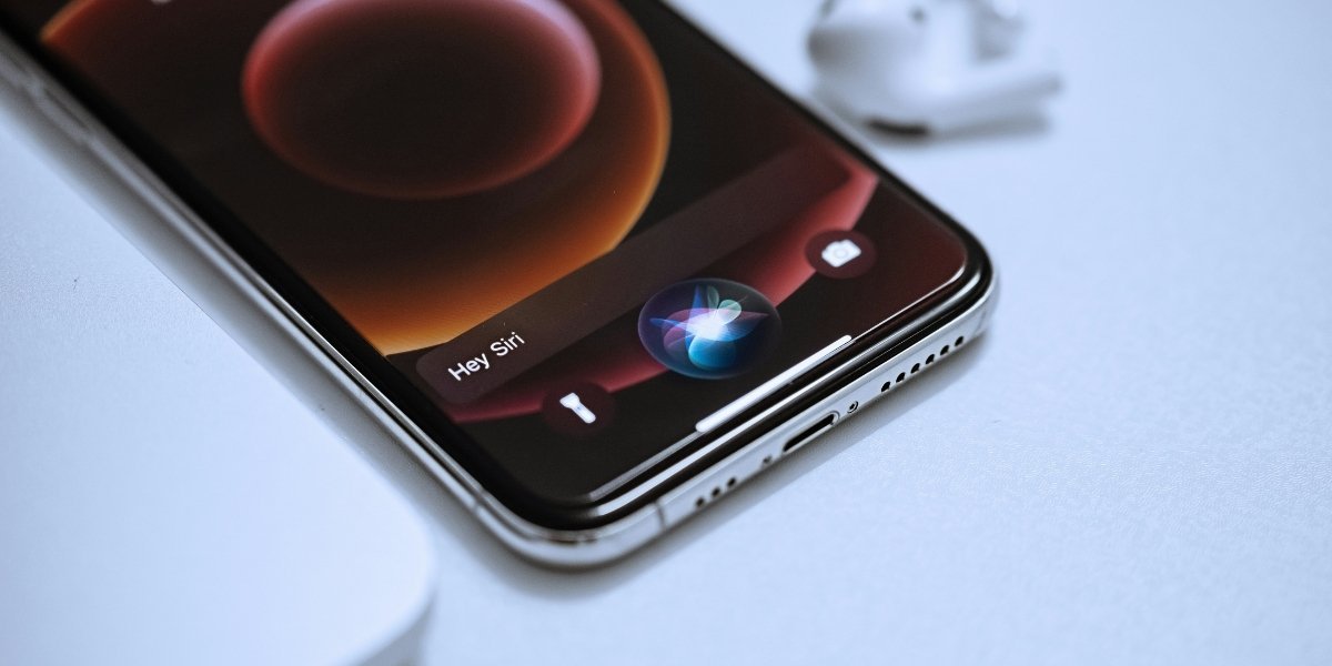 New Siri Update Brings Apple Intelligence Into Daily iPhone Use