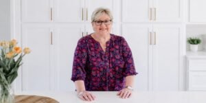 Why More People Are Choosing Direct Selling Again