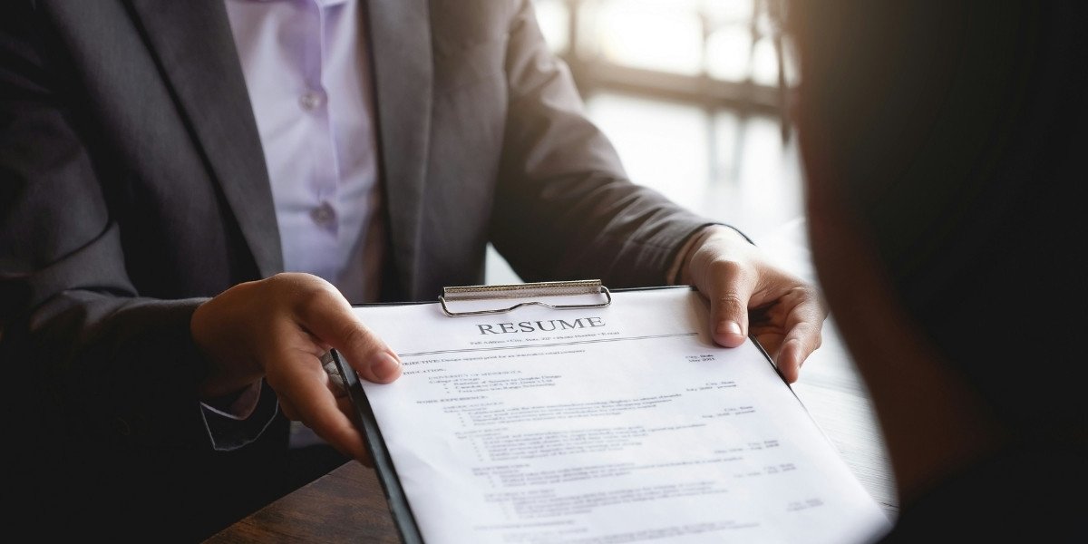 ADP Report Reveals Low Hiring With 44,000 Jobs and 4.4% Pay Growth