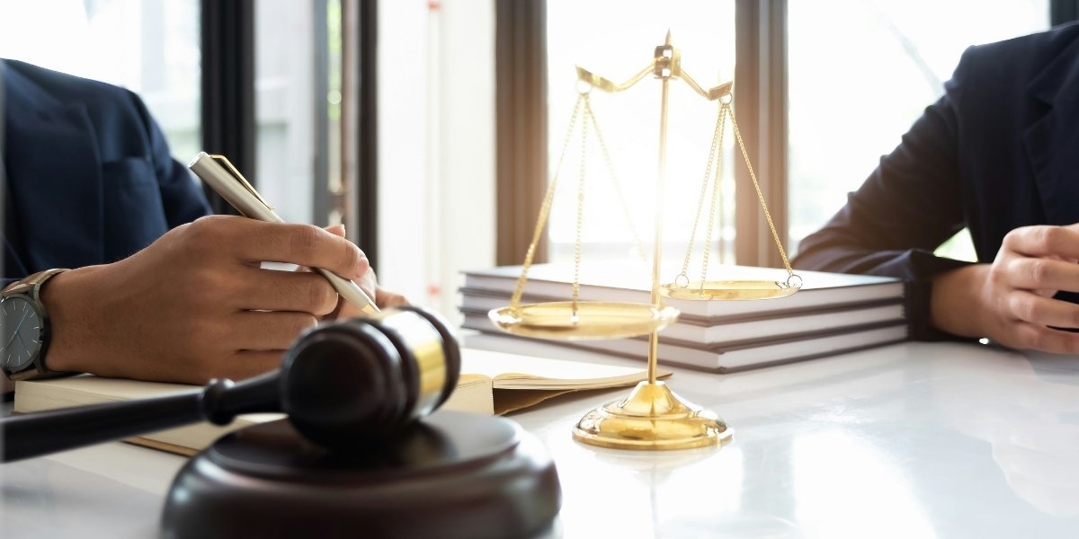 U.S. Law Firm Leaders Weigh Private Equity and AI Investment