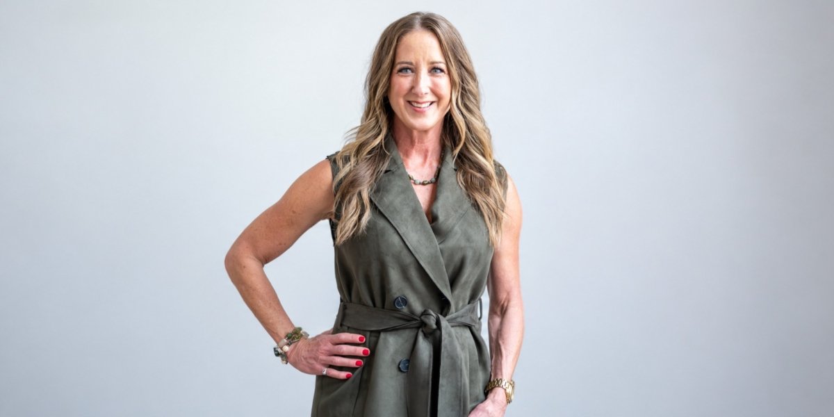 RoxAnne Eli Brings Tailored Health Support to Midlife Professionals
