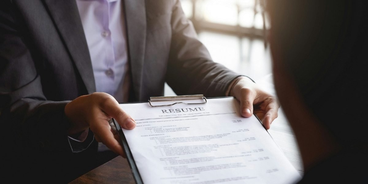 ADP Report Reveals Low Hiring With 44,000 Jobs and 4.4% Pay Growth