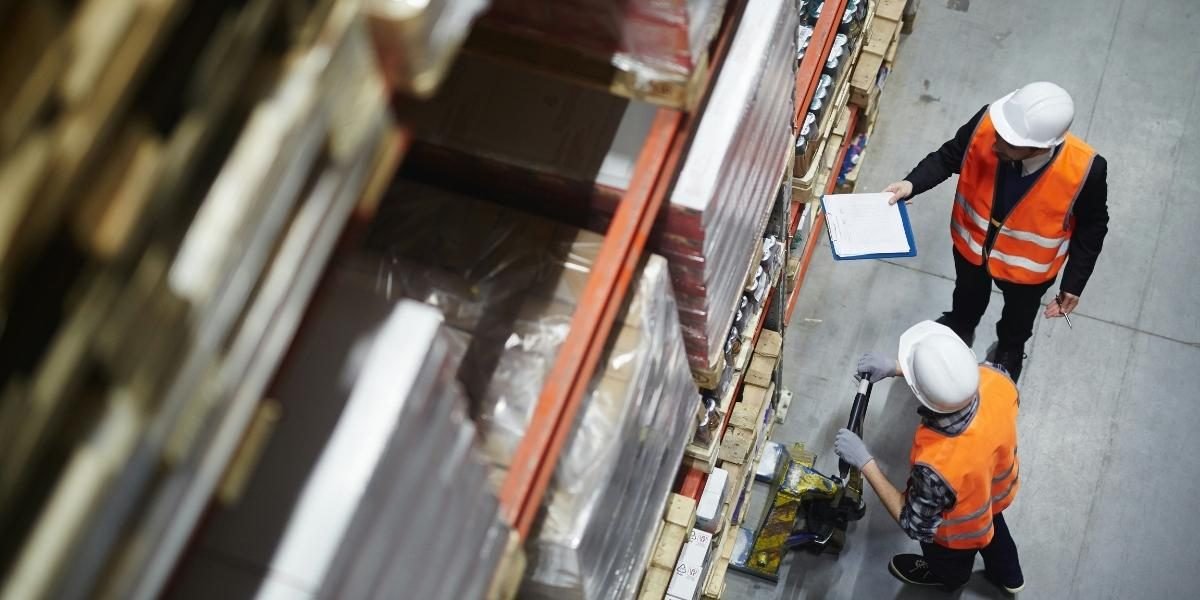 Amazon Plans First-Ever Sterling Bond Sale
