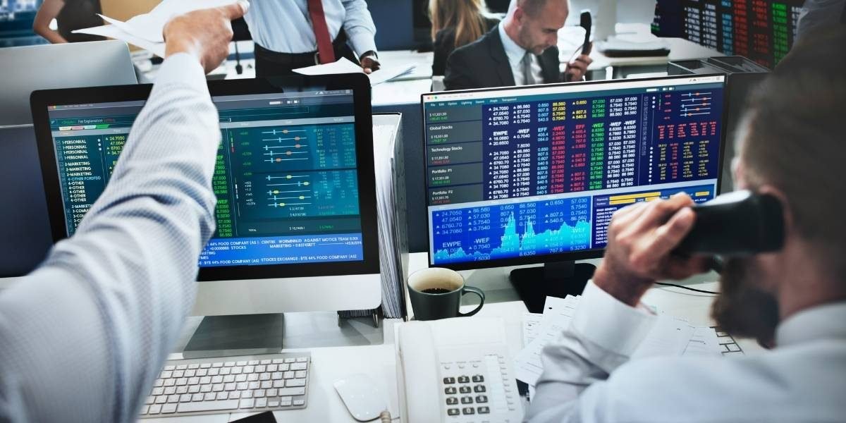 Bond Investors Stay Cautious Before Federal Reserve Decision