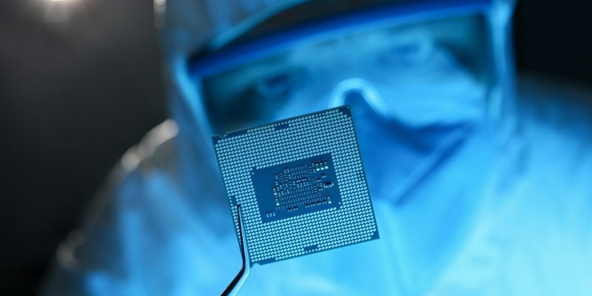 Intel Expands AI Infrastructure Plans on Enterprise Chip Demand (1)